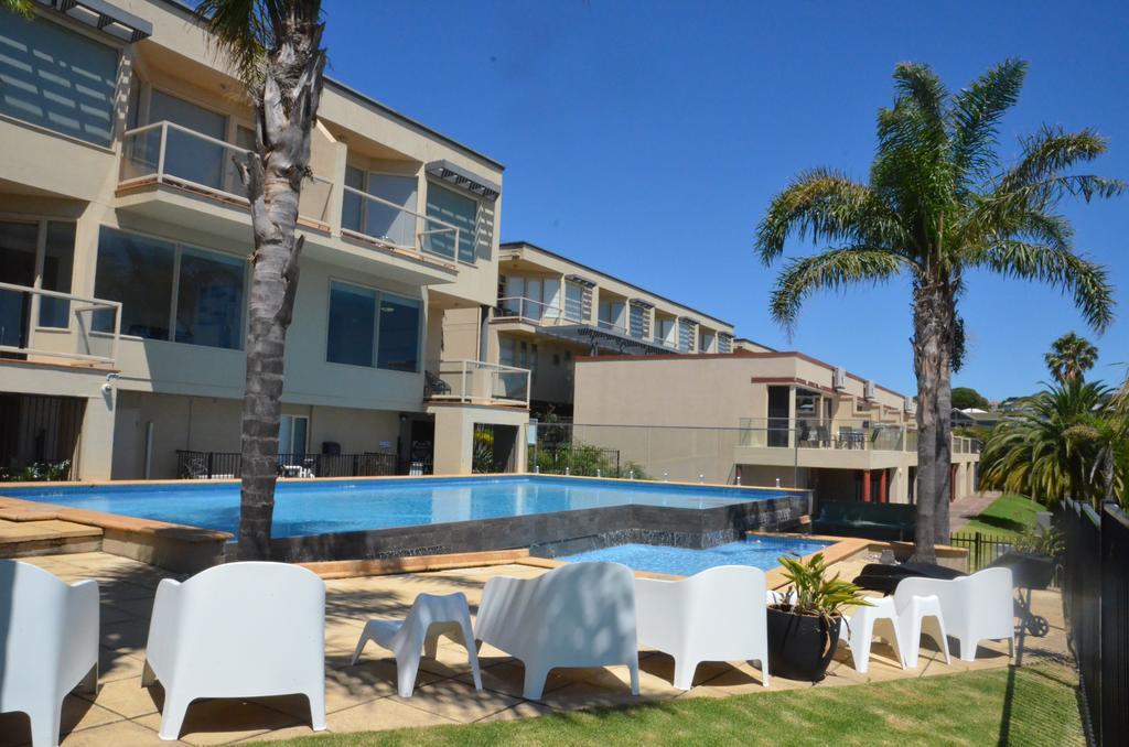 The Bluff Resort Apartments Encounter Bay Extérieur photo