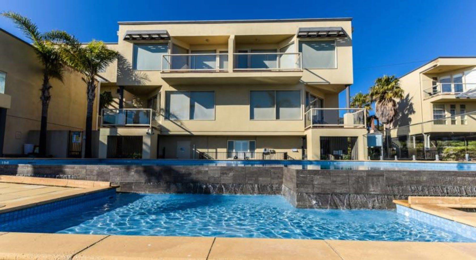 The Bluff Resort Apartments Encounter Bay Extérieur photo