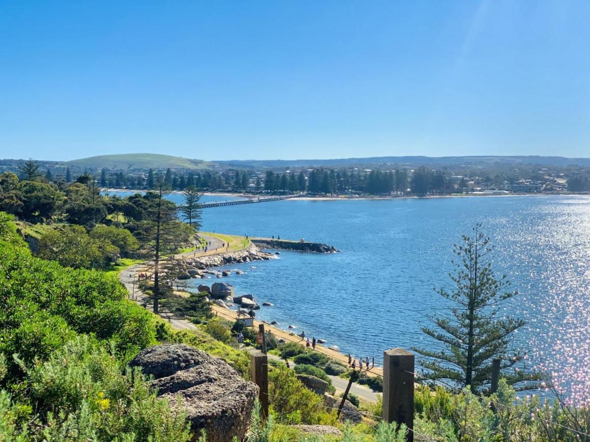 The Bluff Resort Apartments Encounter Bay Extérieur photo