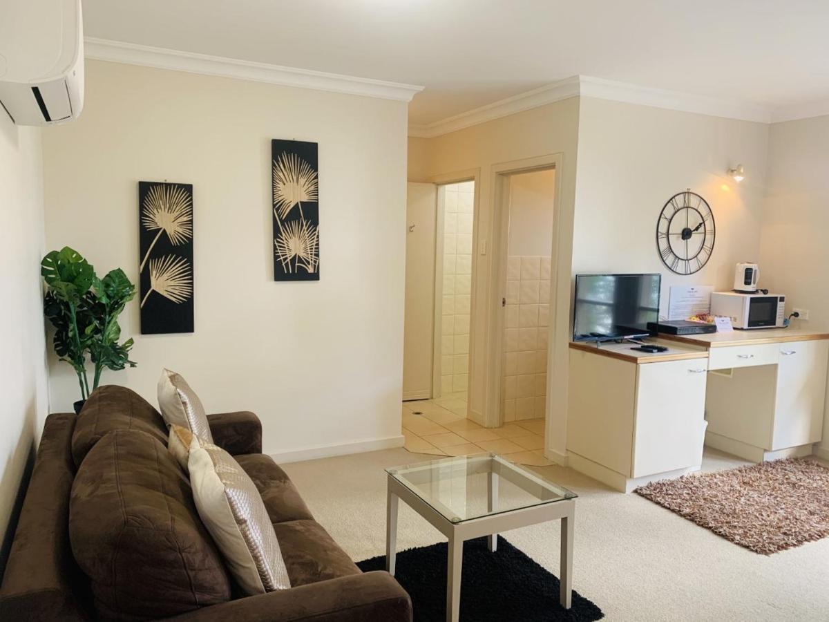 The Bluff Resort Apartments Encounter Bay Extérieur photo